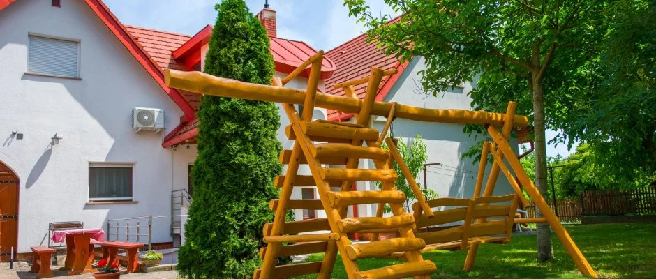 Huszr Vendghz rvnyes