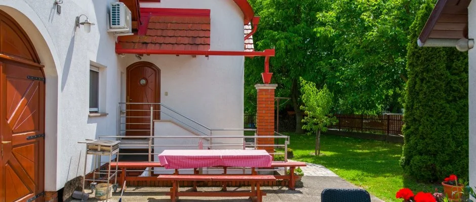 Huszr Vendghz rvnyes