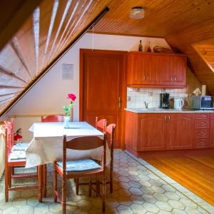 Huszár Vendégház Örvényes - Május 1. (min. 2 éj)