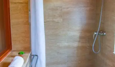 Huszár Vendégház Örvényes