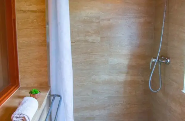 Huszár Vendégház Örvényes