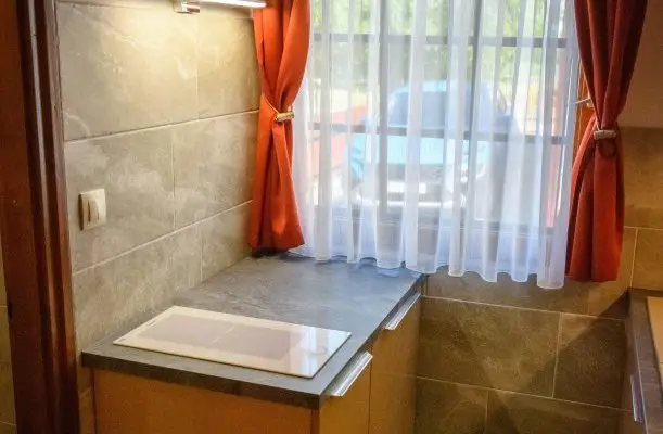 Huszár Vendégház Örvényes