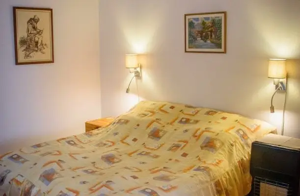 Huszár Vendégház Örvényes