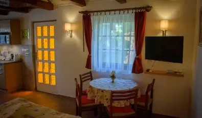 Huszár Vendégház Örvényes