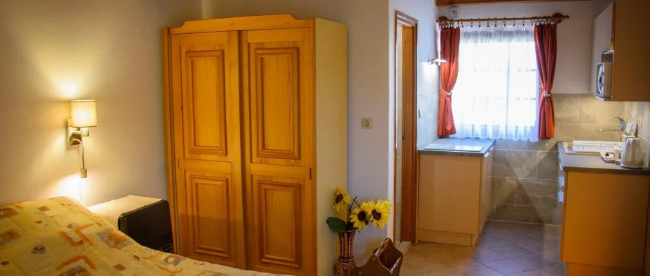 Huszr Vendghz rvnyes