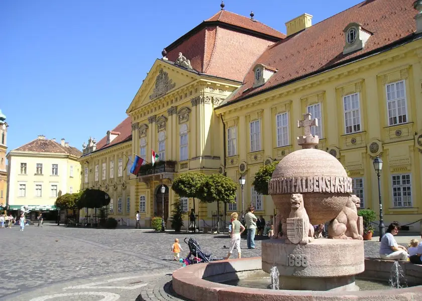 Szkesfehrvr