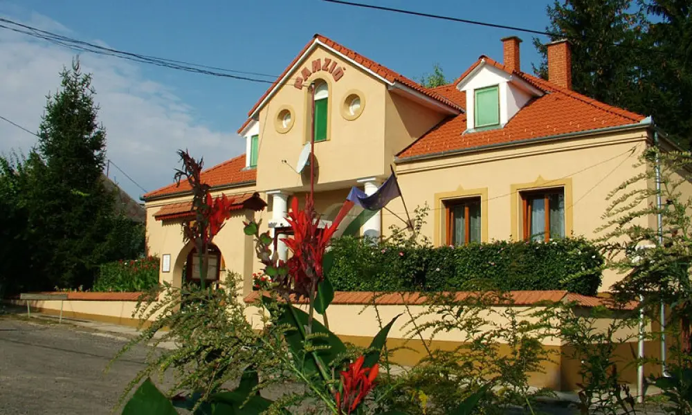 Várong