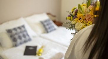 Hotel Imperial Gy�gysz�ll� Kisk�r�s - 2 szem�lyes, 2 �jszak�s kikapcsol�d�s f�rd�bel�p�vel