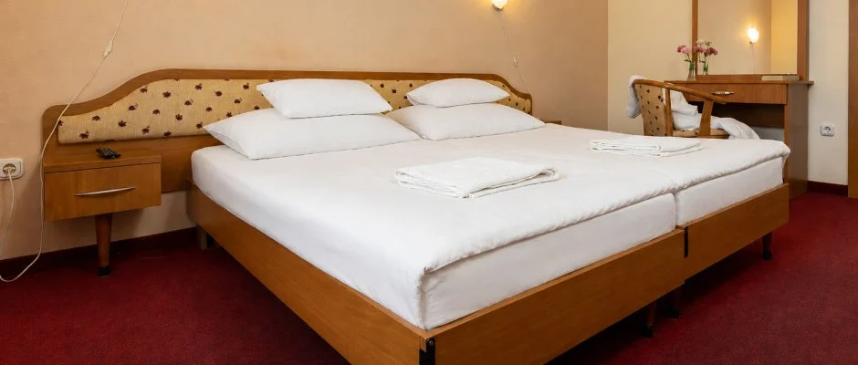 Hotel Imperial Gy�gysz�ll� Kisk�r�s