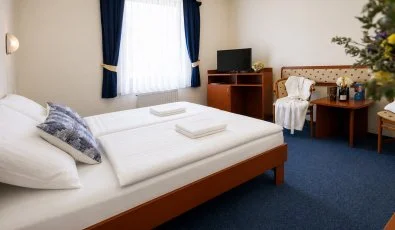Hotel Imperial Gy�gysz�ll� Kisk�r�s