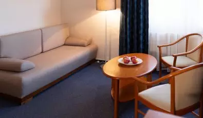 Zsanett Hotel Balatonkeresztr