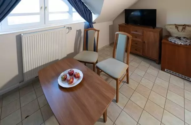 Zsanett Hotel Balatonkereszt�r