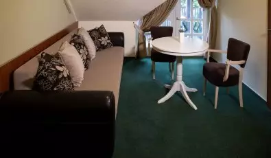 Zsanett Hotel Balatonkeresztr