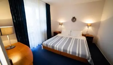 Zsanett Hotel Balatonkeresztr