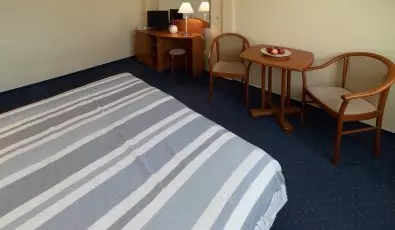 Zsanett Hotel Balatonkeresztr