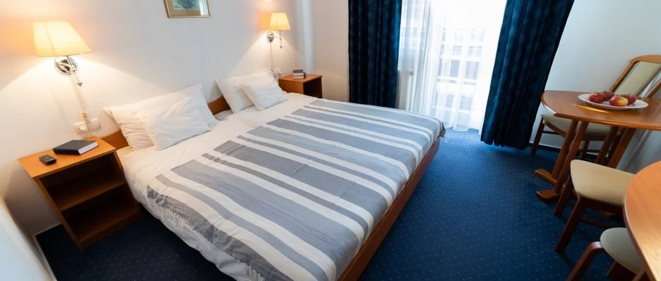 Zsanett Hotel Balatonkeresztr