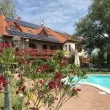 Zsanett Hotel
