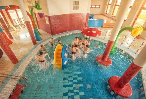 Vulk�n Wellness Hotel �s Kemping - Napi �r f�lpanzi�val, f�rd�haszn�lattal (1 �jt�l)