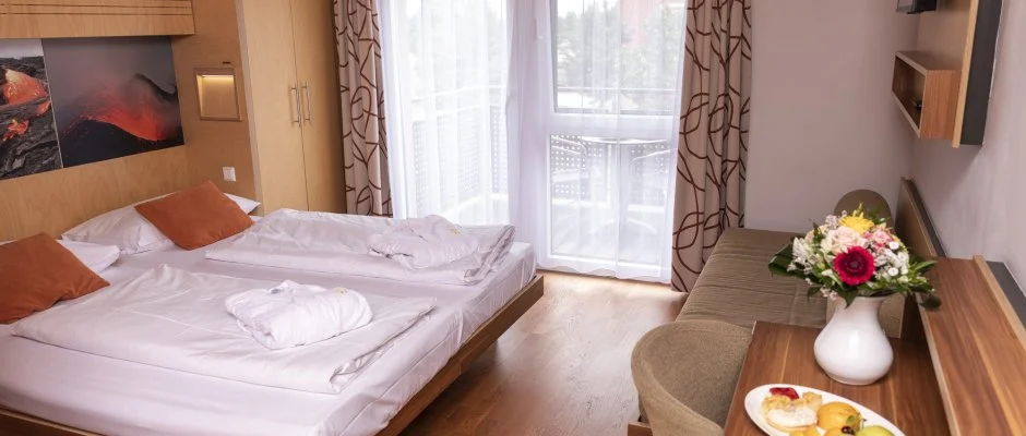 Vulkn Wellness Hotel s Kemping Celldmlk