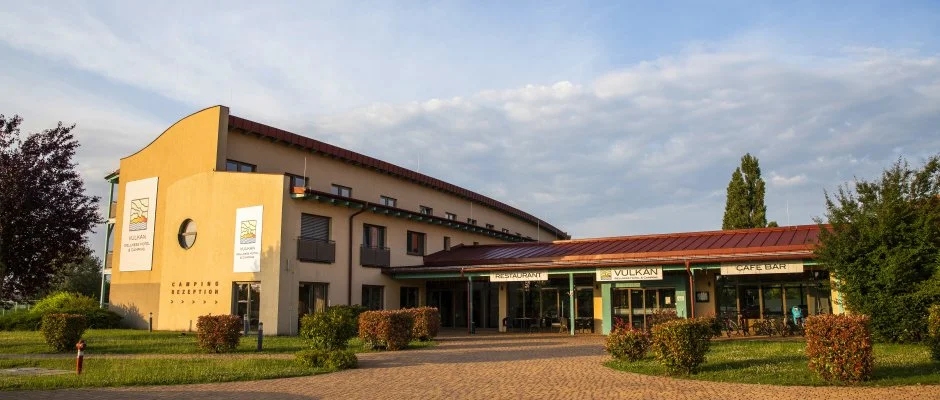 Vulkn Wellness Hotel s Kemping Celldmlk