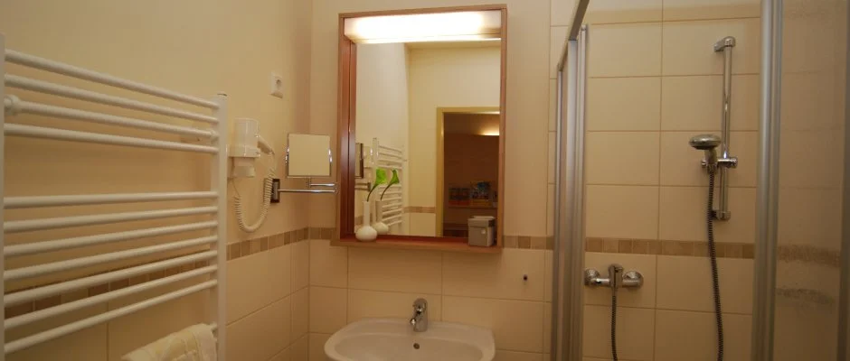 Vulkn Wellness Hotel s Kemping Celldmlk