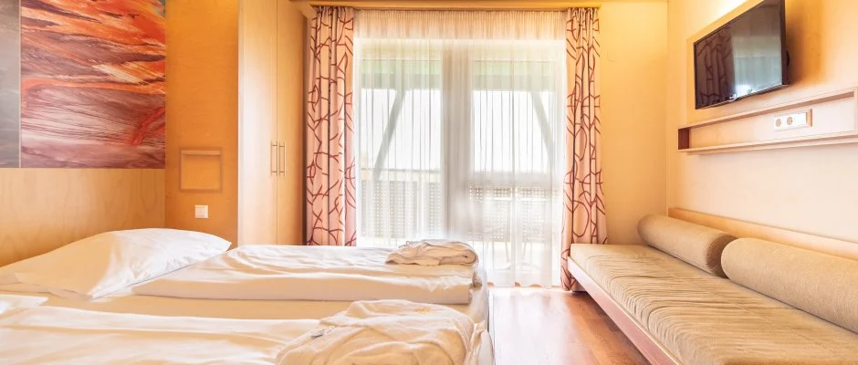 Vulkn Wellness Hotel s Kemping Celldmlk