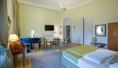 Krolyi Kastly Hotel & Restaurant Fehrvrcsurg