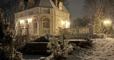 Két ünnep között