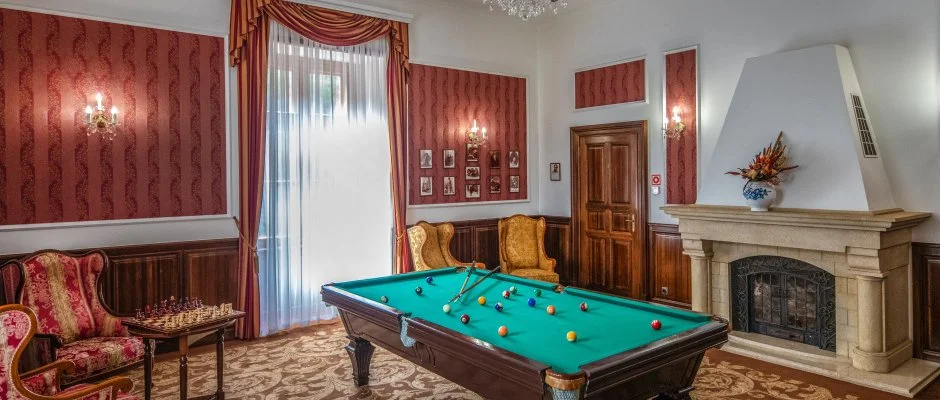 Kastlyhotel Sasvr Pardsasvr