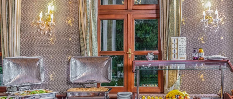 Kastlyhotel Sasvr Pardsasvr