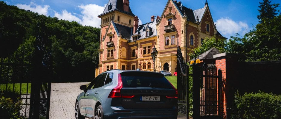 Kastlyhotel Sasvr Pardsasvr