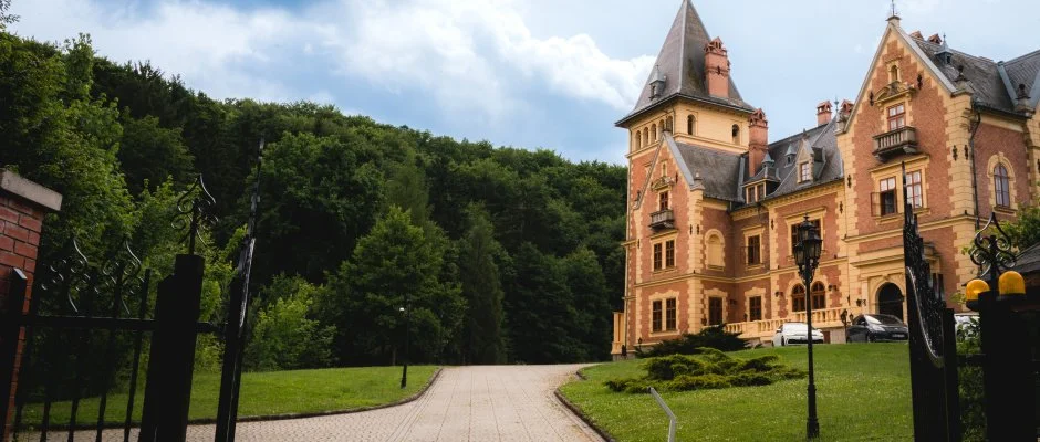 Kastlyhotel Sasvr Pardsasvr