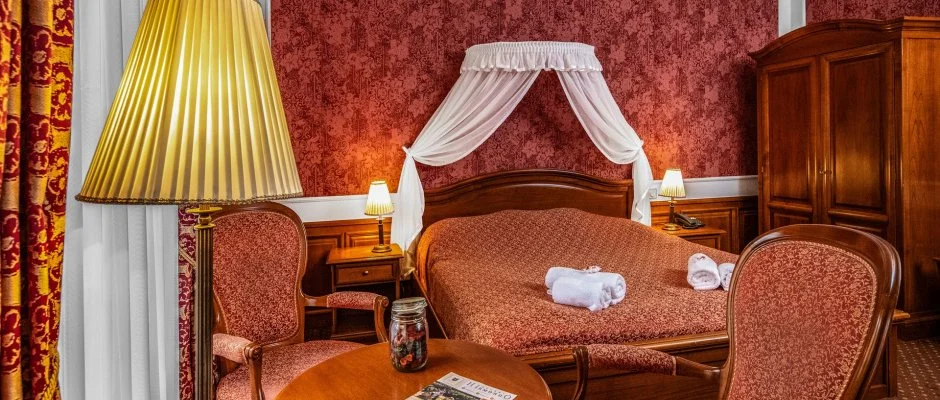 Kastlyhotel Sasvr Pardsasvr