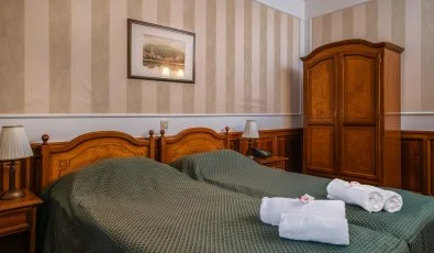 Kastlyhotel Sasvr Pardsasvr