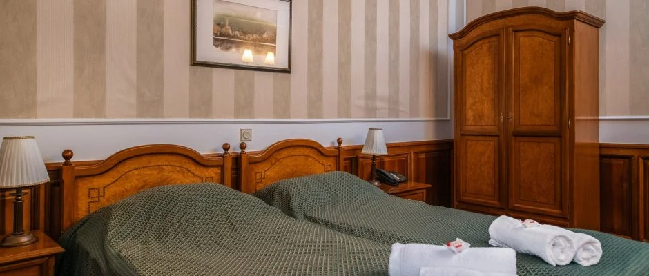 Kastlyhotel Sasvr Pardsasvr