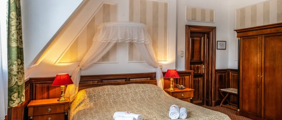 Kastlyhotel Sasvr Pardsasvr