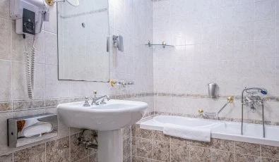 Kastlyhotel Sasvr Pardsasvr