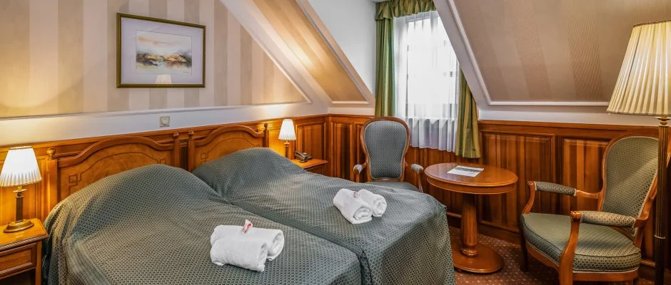 Kastlyhotel Sasvr Pardsasvr