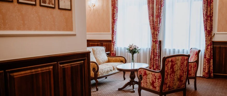 Kastlyhotel Sasvr Pardsasvr