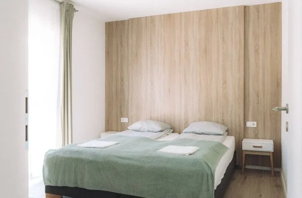 Kat�ng Vend�gh�z Tardos