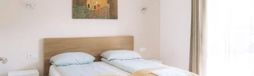 Kat�ng Vend�gh�z 