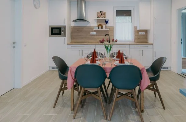 Kat�ng Vend�gh�z Tardos