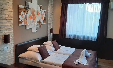 Kék Laguna Wellness Apartmanok Egerszalók - Augusztus 20.