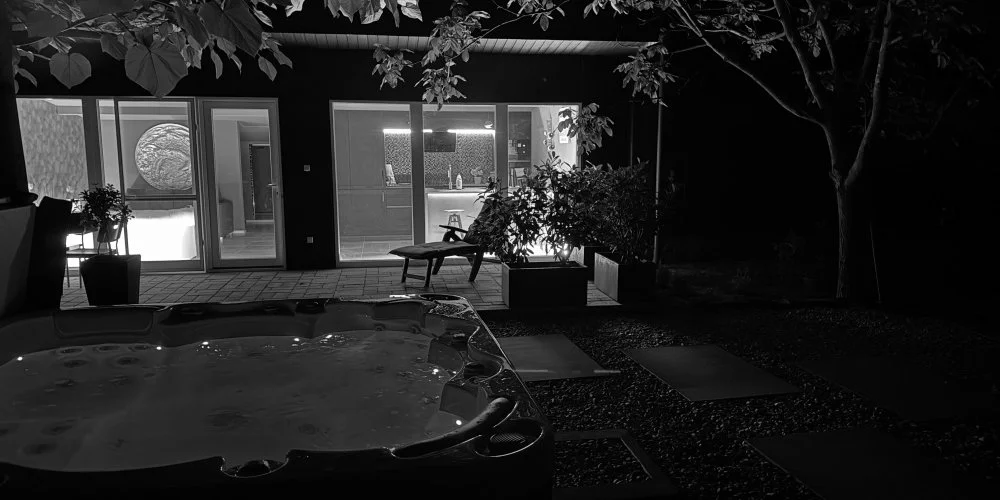 K�kmad�r Vend�gh�z Homokm�gy