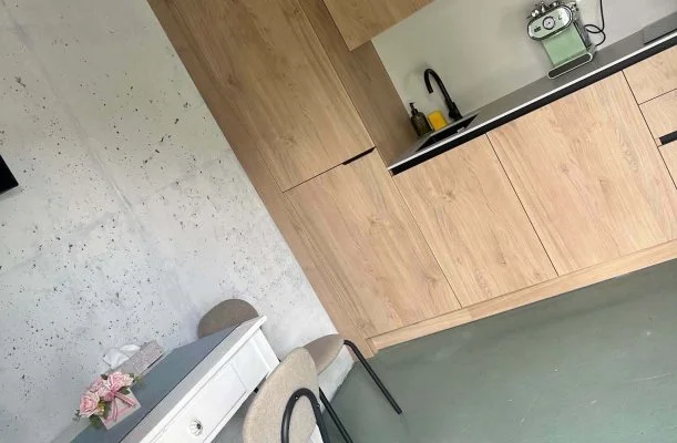 K�kmad�r Vend�gh�z Homokm�gy