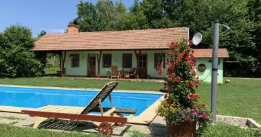 M�jus 1. (min. 2 �j)