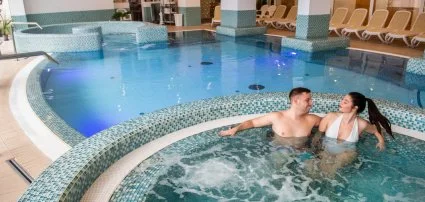 Kt Korona Hotel Balatonszrsz - Csomagok az oktber 23-i hossz htvgre