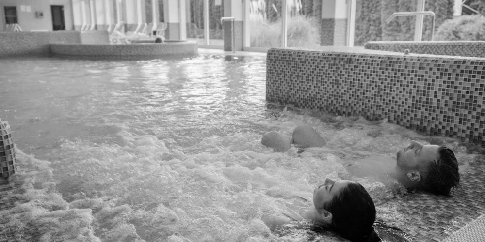 Két Korona Hotel Balatonszárszó