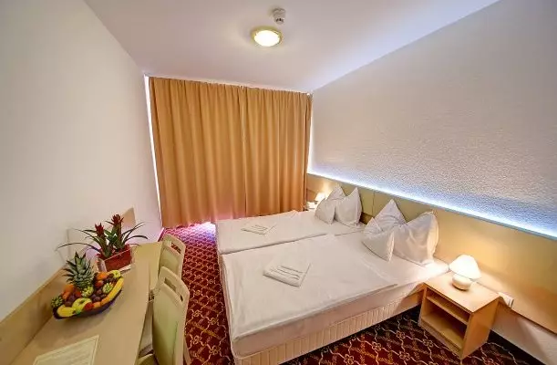 Két Korona Hotel Balatonszárszó Két Korona Hotel Balatonszárszó