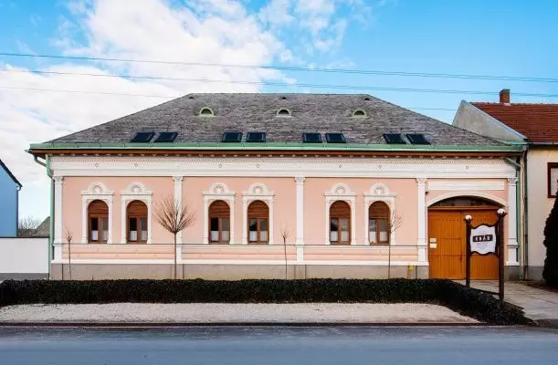 Knáb Panzió Nemesnádudvar Knáb Panzió Nemesnádudvar